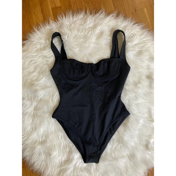 Skims Shaping swimwear underwire one piece xxs built in bra black onyx swim suit - Picture 7 of 9